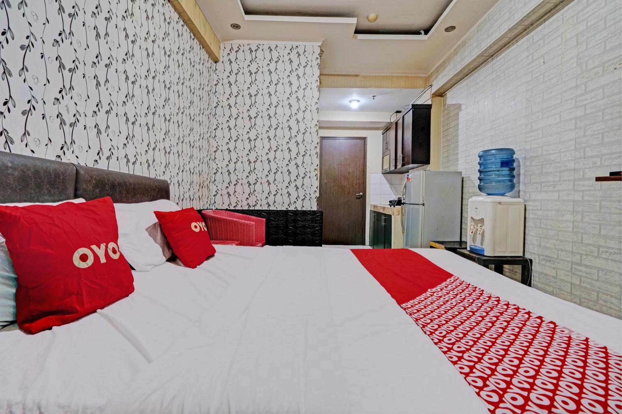Hotel Oyo 93439 The Metro By Interindo 2*