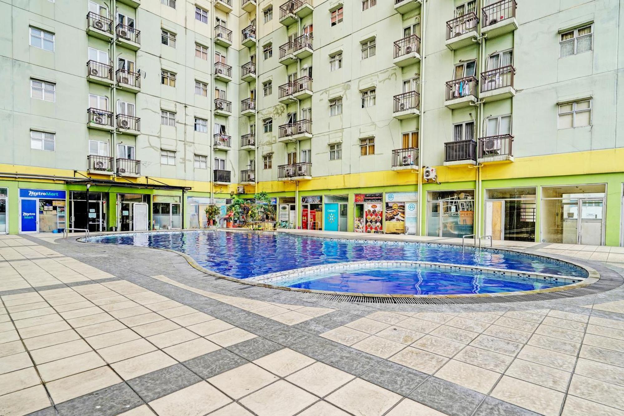 Hotel Oyo 93439 The Metro By Interindo